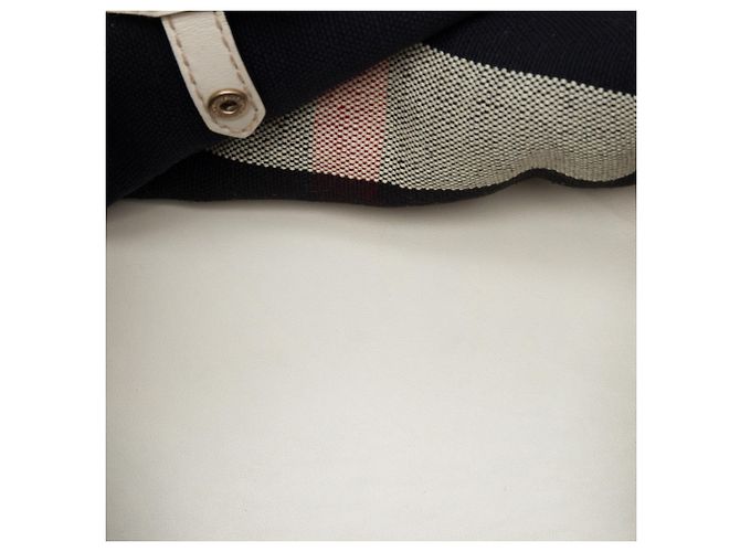 Burberry Ashby Bucket Bag aus Mega Check Canvas in Blau, Größe Medium - Ansicht 4