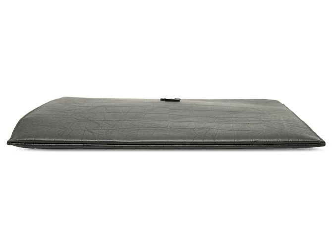 Autre Marque Custodia per iPad Saint Laurent in pelle goffrata effetto coccodrillo nera con monogramma Nero - vista 3