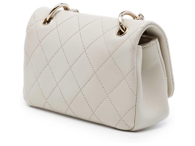 Chanel White Medium Quilted Lambskin Twist Chain Enamel CC Flap Bianco Crudo - vista 2