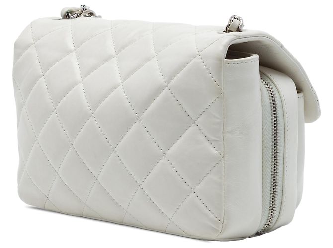 Chanel White Quilted Aged Calfskin Express Zip Around Flap Bianco Bianco sporco - vista 2