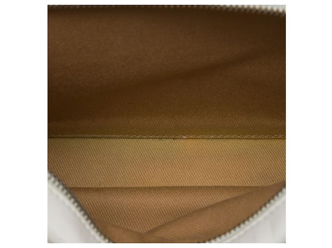 Chanel White Quilted Aged Calfskin Express Zip Around Flap Bianco Bianco sporco - vista 4