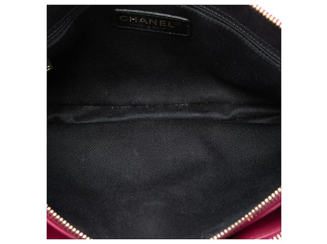 Chanel Red Quilted Patent CC Crown Double Zip Crossbody Rosso - vista 4