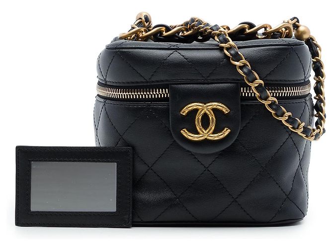 Petit vanity case Chanel en veau matelassé noir avec chaîne et barrette - vue 7