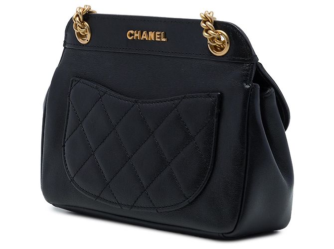 Chanel Black Small Quilted Lambskin Curved Flap Nero - vista 2