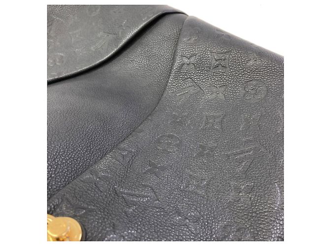 Borsa Louis Vuitton M44421 V Tote MM Nero - vista 11