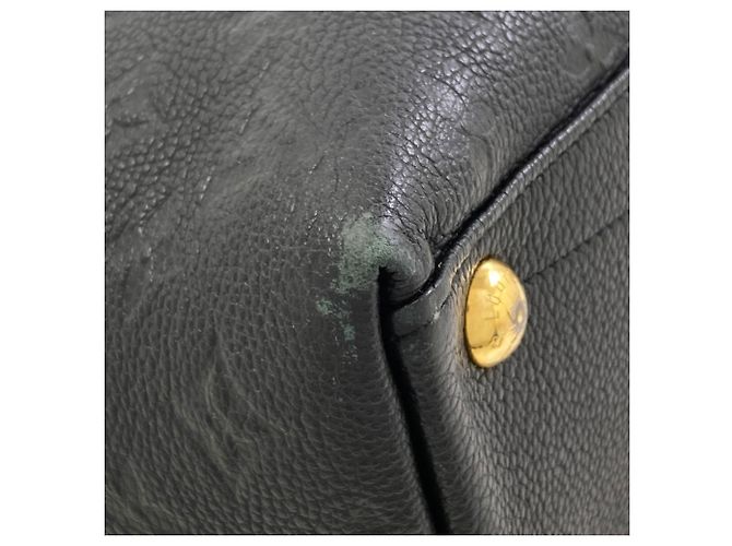 Borsa Louis Vuitton M44421 V Tote MM Nero - vista 16