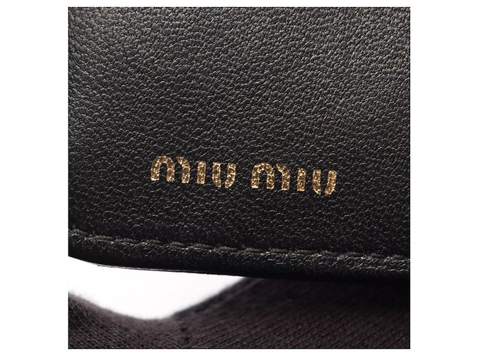 Cartera bi-fold Miu Miu Black Matelassé Negro - vista 5