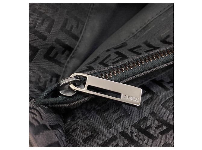 Borsa a mano Fendi Zucchino Canvas Nero - vista 8