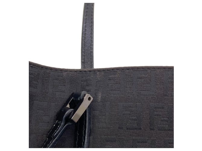 Borsa a mano Fendi Zucchino Canvas Nero - vista 9