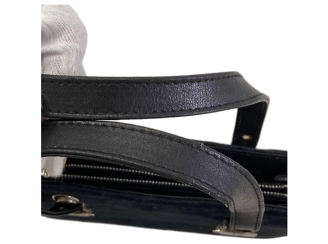 Fendi Logo Handbag in Suede Black - view 15