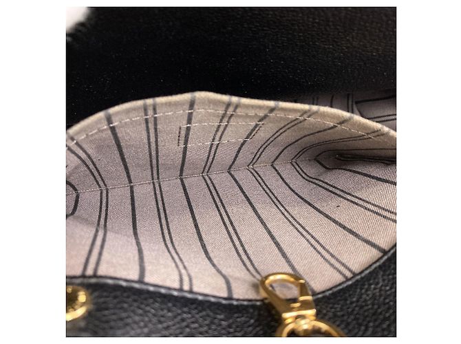Bolso Louis Vuitton Montaigne BB Negro - vista 11