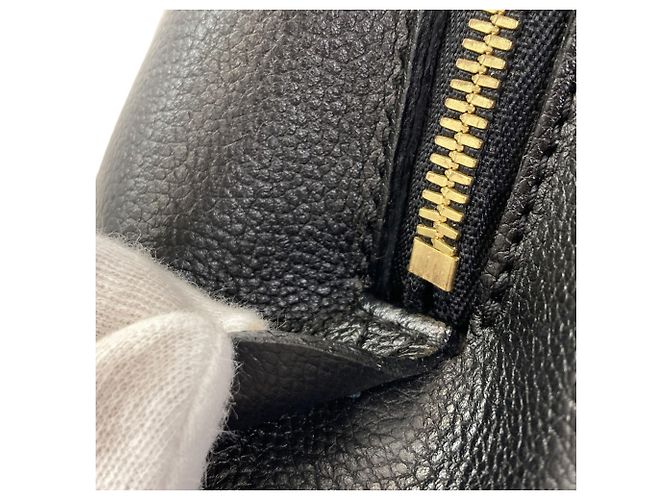 Bolso Louis Vuitton Montaigne BB Negro - vista 16