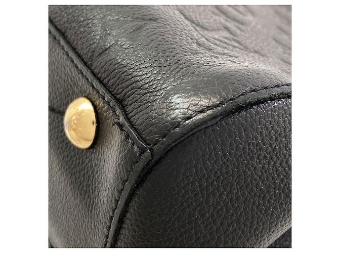 Bolso Louis Vuitton Montaigne BB Negro - vista 21