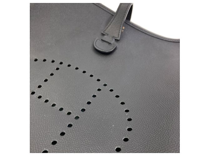 Hermès Hermes Evelyne 2 PM Shoulder Bag Black - view 9