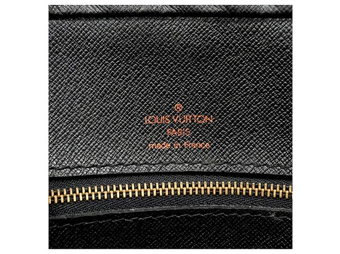 Borsetta Louis Vuitton in pelle Epi Rosso - vista 5