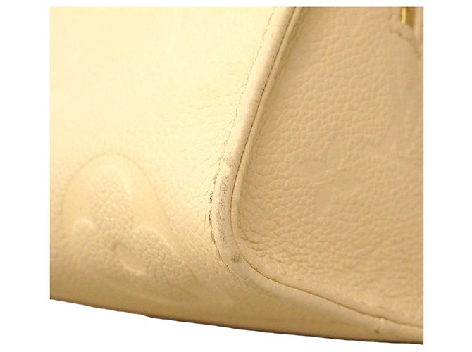 Borsa Louis Vuitton Monogram Empreinte OnTheGo EW Crudo - vista 6