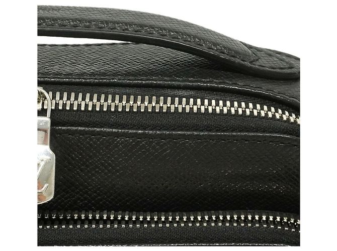 Borsa a tracolla Louis Vuitton Taiga Avenue Nero - vista 6