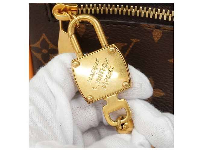 Borsa a tracolla Louis Vuitton Monogram Archive Mini Soft Trunk Marrone - vista 8