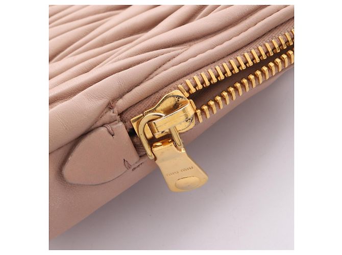 Borsa a tracolla in pelle Matelassé Miu Miu Rosa - vista 11