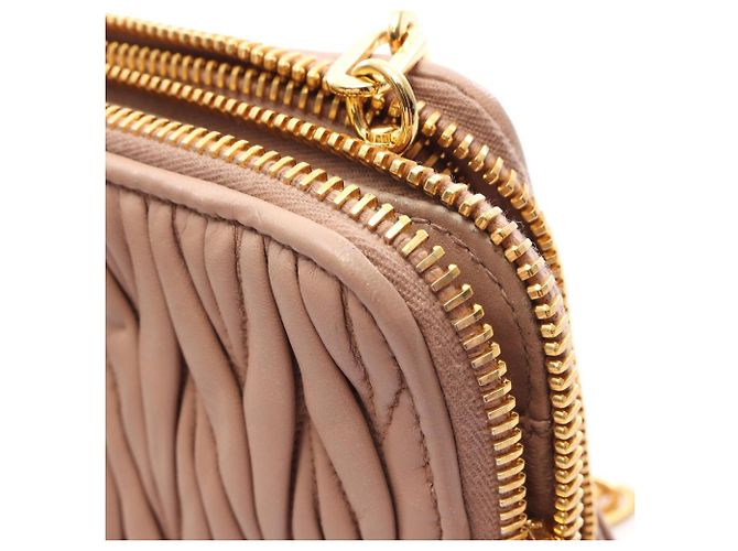 Borsa a tracolla in pelle Matelassé Miu Miu Rosa - vista 12