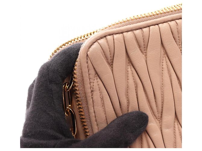 Borsa a tracolla in pelle Matelassé Miu Miu Rosa - vista 9
