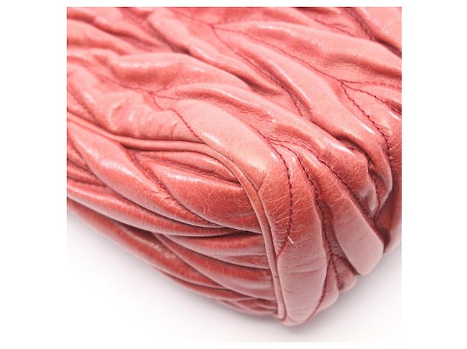 Borsa a tracolla in pelle Matelassé Miu Miu Rosa - vista 5