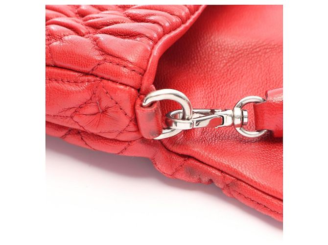 Borsa a tracolla 2-Way Miu Miu Matelassé in Nappa e Cristalli Rosso - vista 10