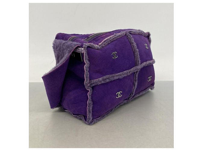 Borsa a tracolla Chanel in shearling viola Porpora - vista 2