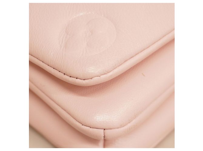 Borsa a tracolla Louis Vuitton Monogram Coussin Pochette Rosa - vista 7