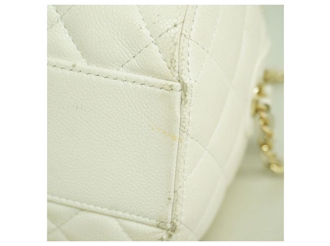 Borsa a tracolla Chanel Matelassé con catena Bianco - vista 10