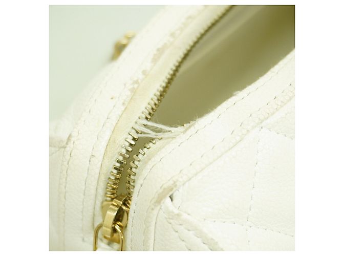 Borsa a tracolla Chanel Matelassé con catena Bianco - vista 7
