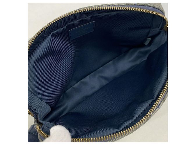 Bumbag Borsello da cintura Louis Vuitton Monogram Denim Blu navy - vista 4