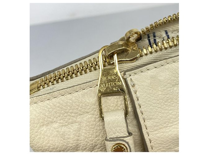 Borsa Tote Louis Vuitton Monogram Empreinte Lumineuse PM Bianco - vista 11