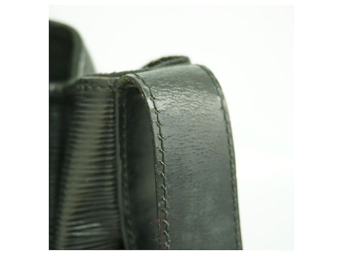 Borsa a tracolla Louis Vuitton Epi Depaule PM Nero - vista 7