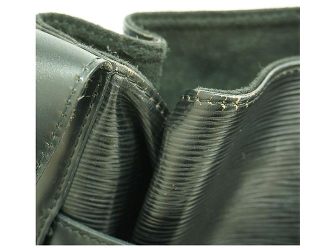 Borsa a tracolla Louis Vuitton Epi Depaule PM Nero - vista 8