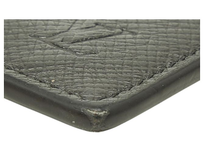 Tarjetero Louis Vuitton Taiga Negro - vista 4