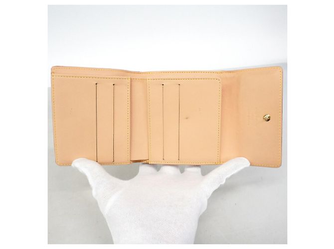 Cartera tri-fold Louis Vuitton en Blanc Blanco - vista 4