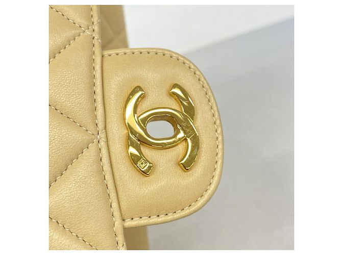 Borsa a tracolla Chanel Matelassé Beige - vista 9