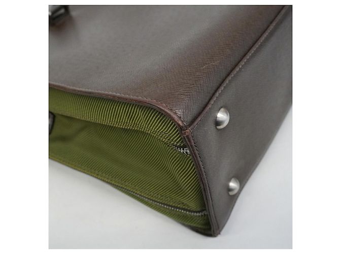 Porte-documents Louis Vuitton Taiga Nevsky Marron - vue 6