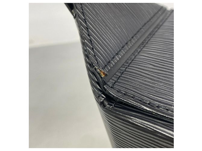 Louis Vuitton Epi Sac Sole Shoulder Bag Schwarz - Ansicht 6
