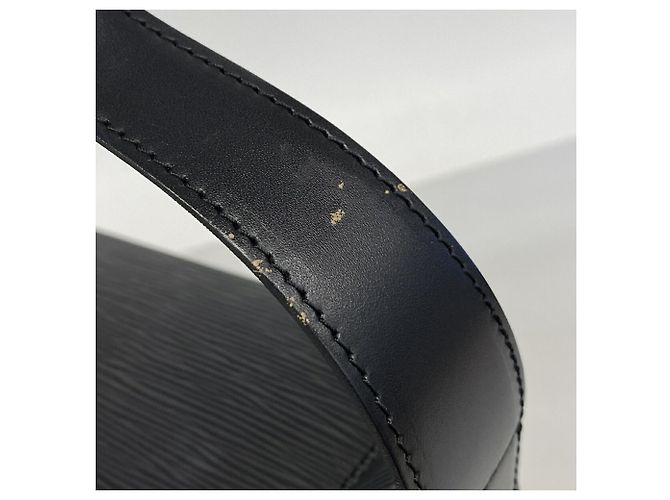 Louis Vuitton Epi Sac Sole Shoulder Bag Schwarz - Ansicht 8