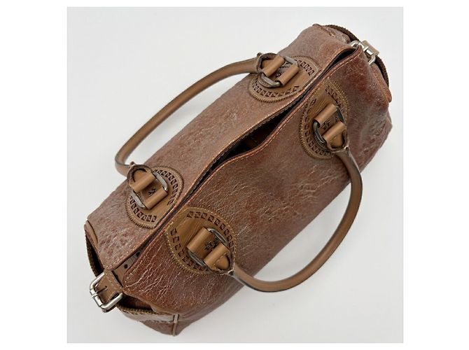 Borsa Tote Fendi Etnico in Pelle Metallizzata Bronzo e Marrone Metallico - vista 15