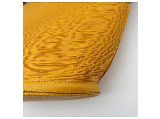Saint Jacques Borsa Tote Louis Vuitton in pelle Epi - vista 13