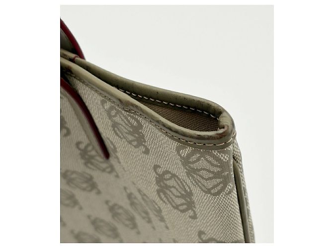 Bolso Tote Loewe Anagram Caqui - vista 10