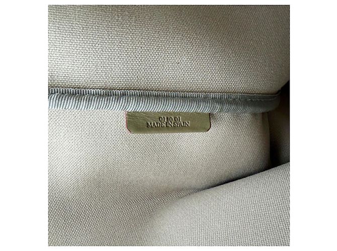 Bolso Tote Loewe Anagram Caqui - vista 18