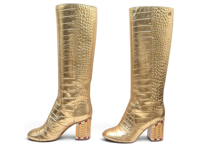 BOTAS DE MONTA CHANEL EGYPTE 38.5 PIEL EFECTO COCODRILO Dorado - vista 2