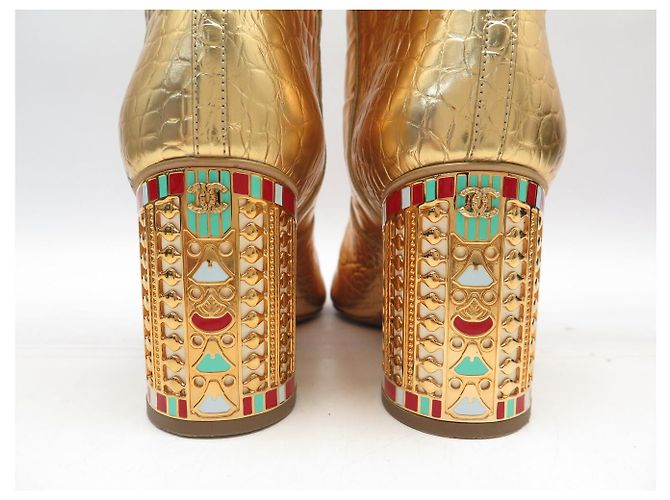 BOTAS DE MONTA CHANEL EGYPTE 38.5 PIEL EFECTO COCODRILO Dorado - vista 5