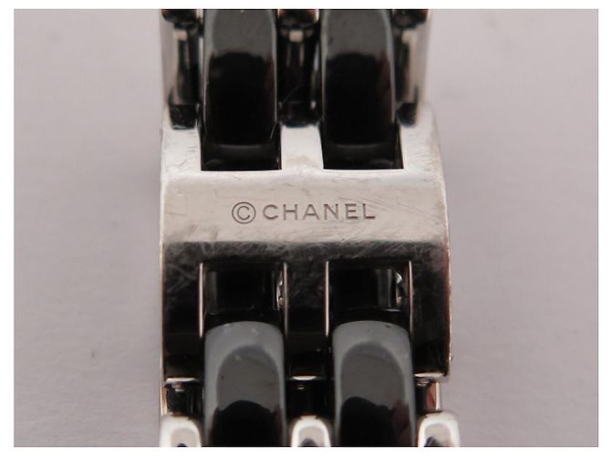 ANELLO CHANEL ULTRA GM J2641 T45 IN CERAMICA NERA & ORO BIANCO 18K Nero - vista 5