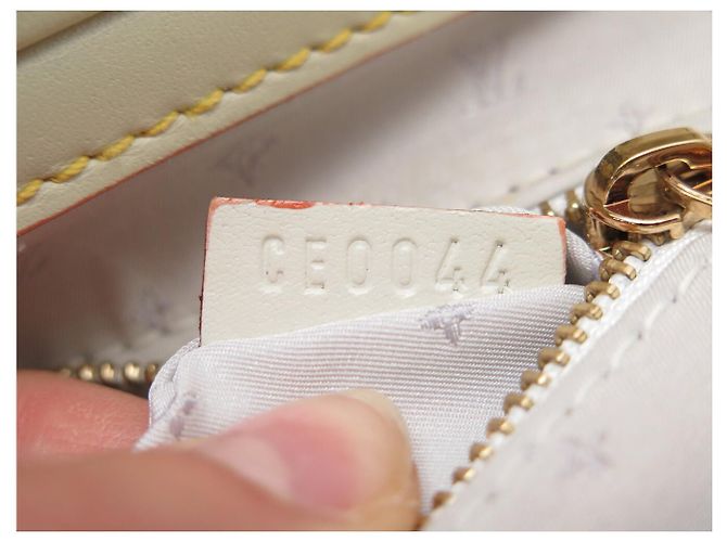 BORSA A MANO LOUIS VUITTON L'INGENIEUX GM M91811 PELLE SUHALI CREME Crudo - vista 12