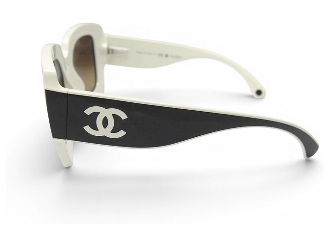 GAFAS DE SOL CHANEL CUADRADAS NUEVAS LOGO CC BLANCO Y NEGRO SUNGLASSES - vista 2